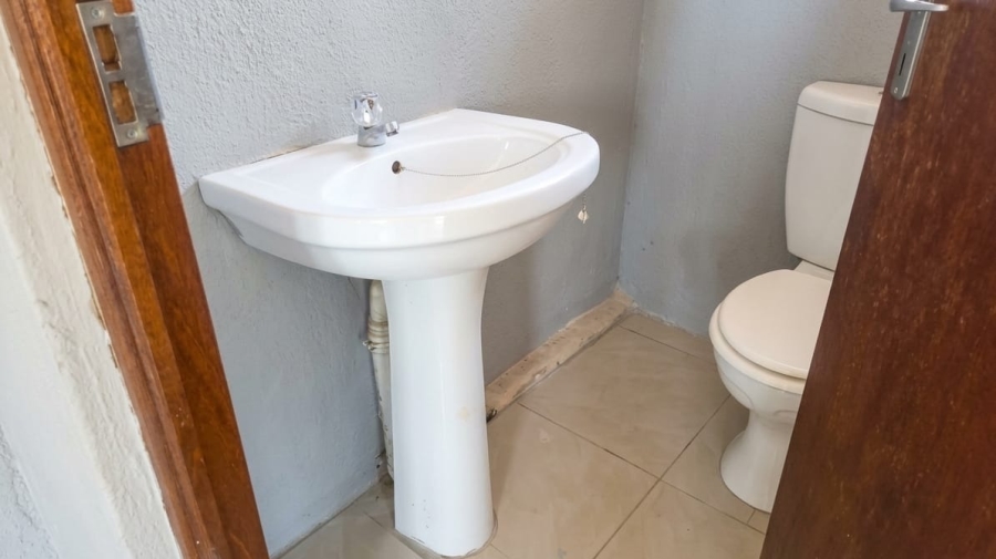 4 Bedroom Property for Sale in Tlhabane West North West